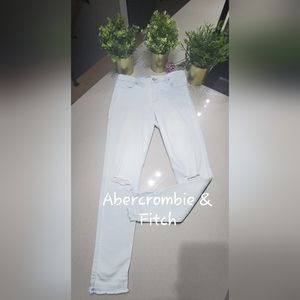 ABERCROMBIE & FITCH Impeccable pantalon skinny en denim bleu clair